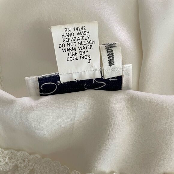 Oscar de la Renta/ Neiman Marcus/ Ivory Satin Nightgown Size Petite - Picture 4 of 7